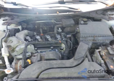 2015 Nissan Altima 2.5/2.5 S/2.5 Sl/2.5 Sv z USA, uszkodzony, nr VIN 1N4AL3AP7FN883153